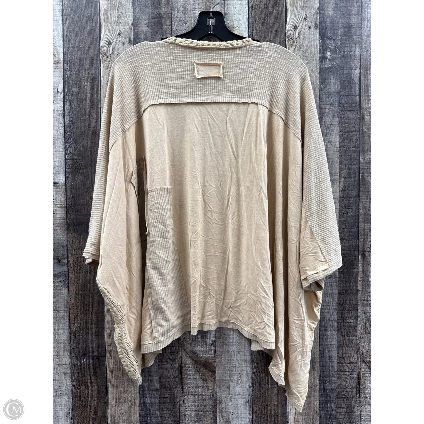 Top Short Sleeve By Pol In Tan, Size: S