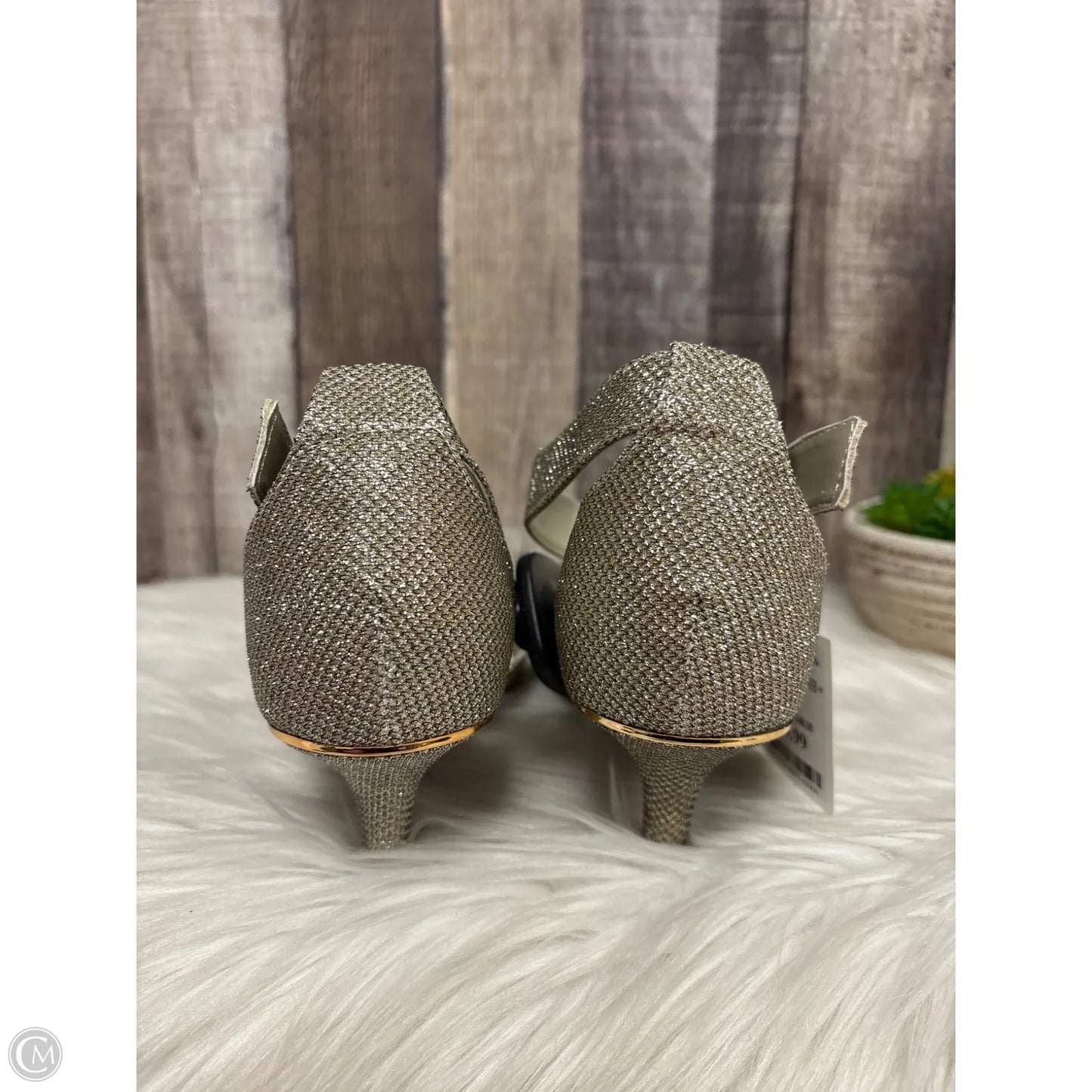 Shoes Heels Kitten By Anne Klein In Gold, Size: 9