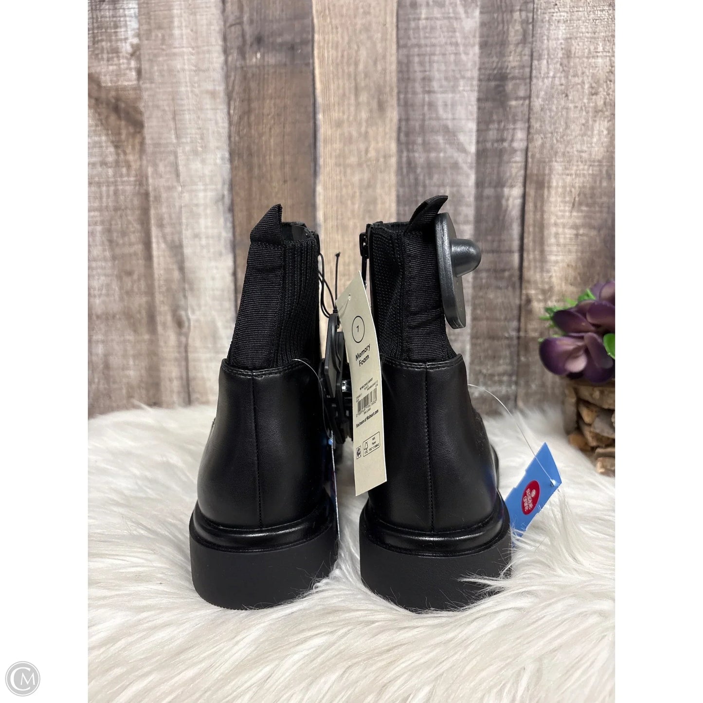 Boots Ankle Flats By No Boundaries In Black, Size: 7