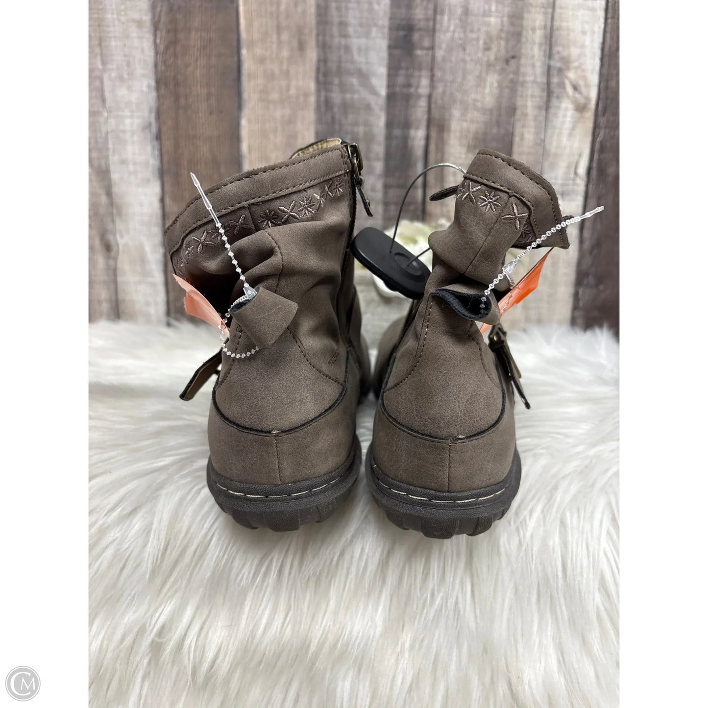 Boots Ankle Flats By Jambu In Taupe, Size: 9.5