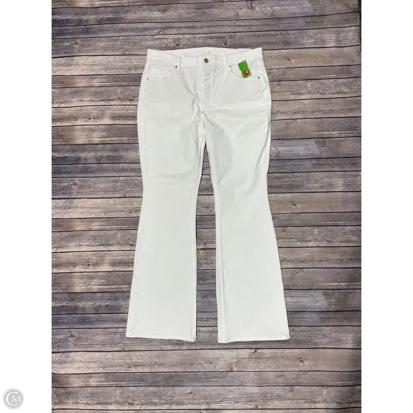 Jeans Flared By White House Black Market In White Denim, Size: 14