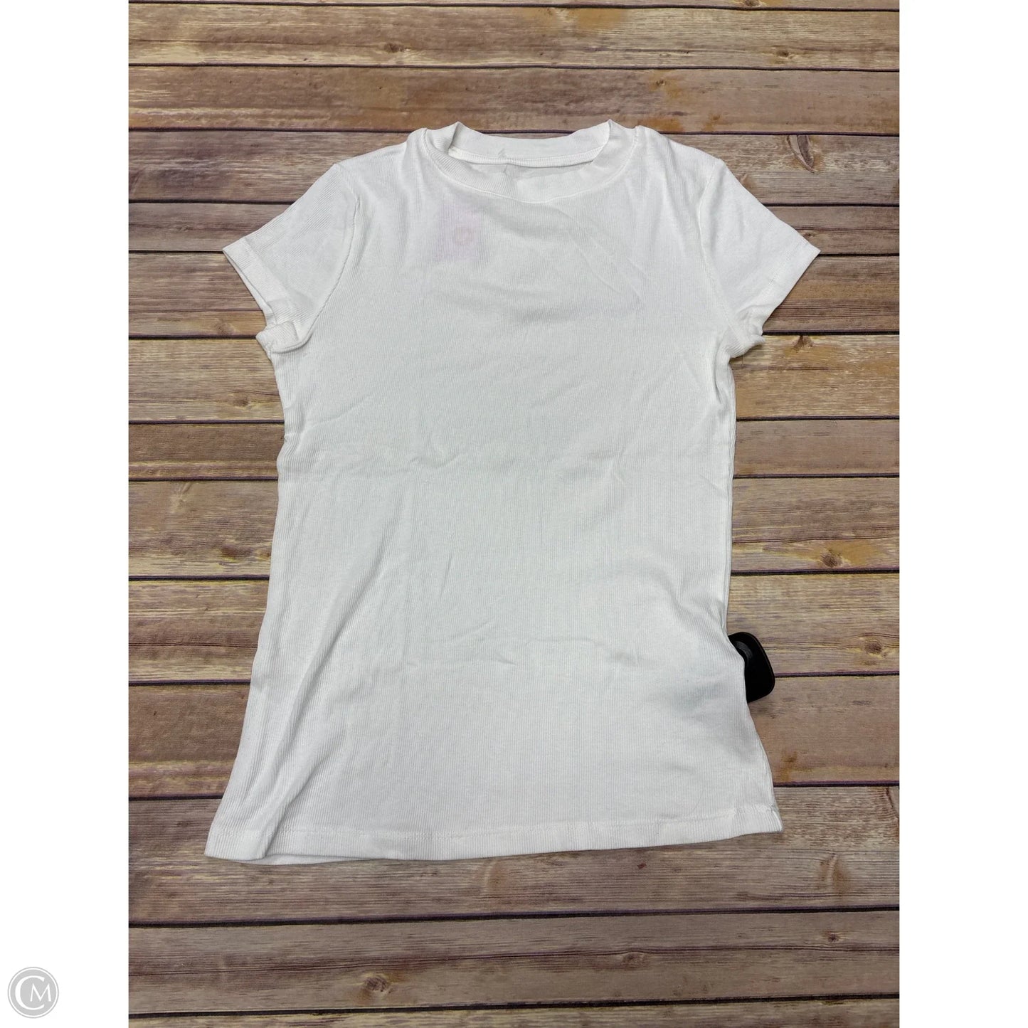 Top Short Sleeve By A New Day In White, Size: S
