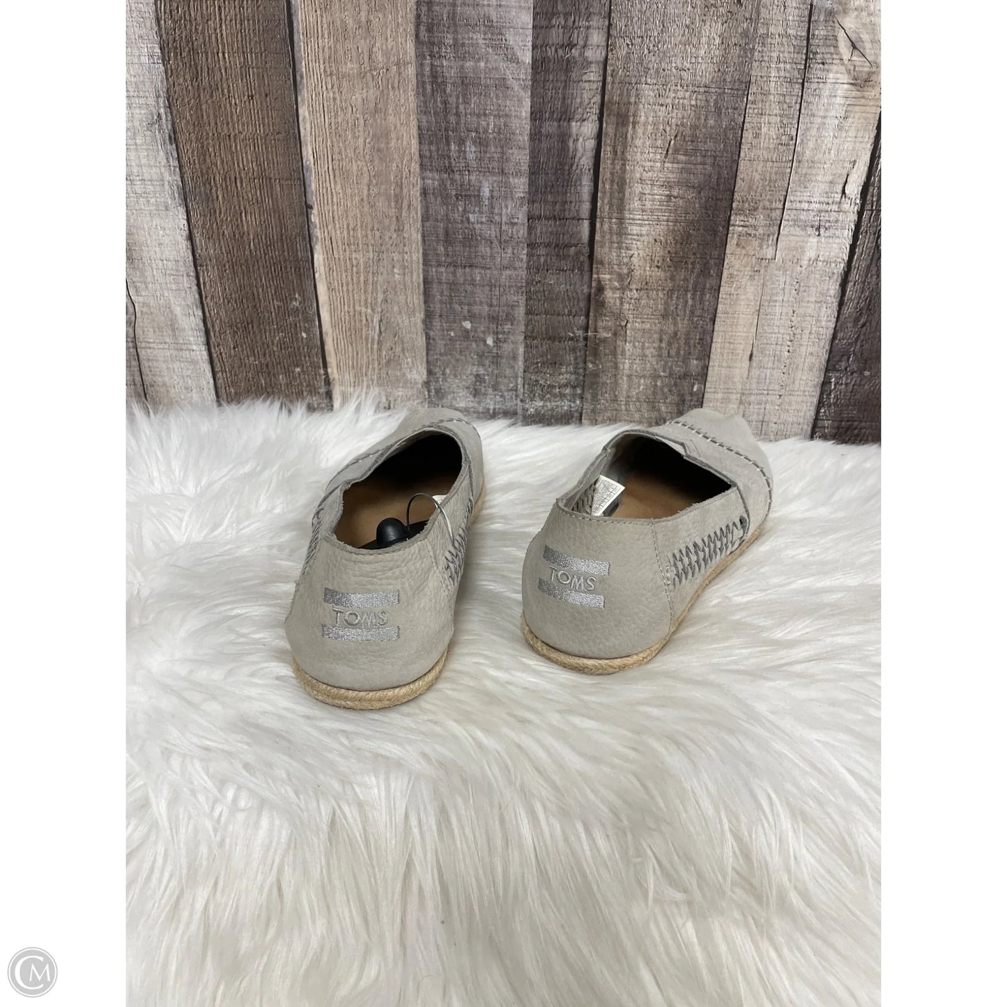 Shoes Flats By Toms In Grey, Size: 8