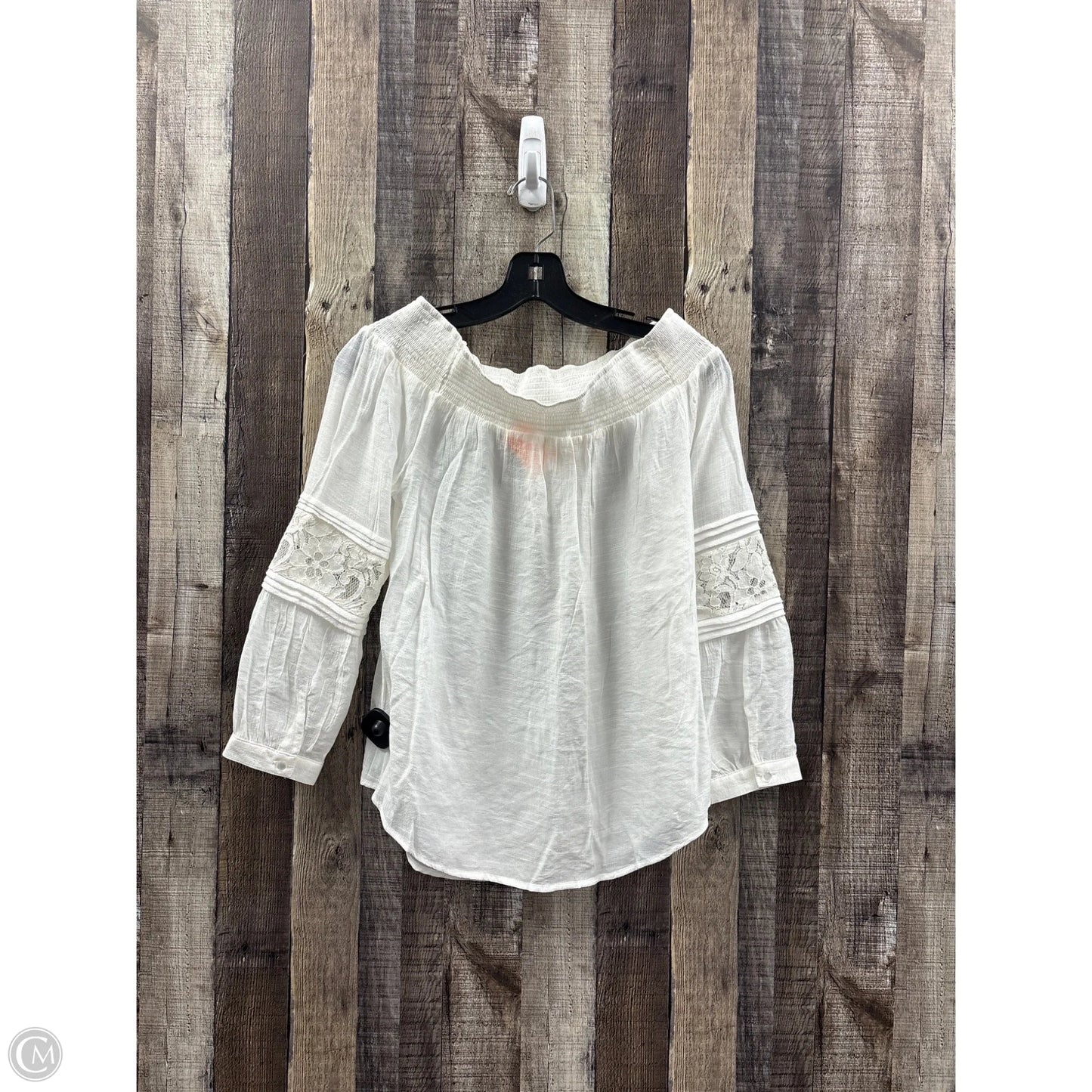 Top Long Sleeve By Blu Pepper In White, Size: S