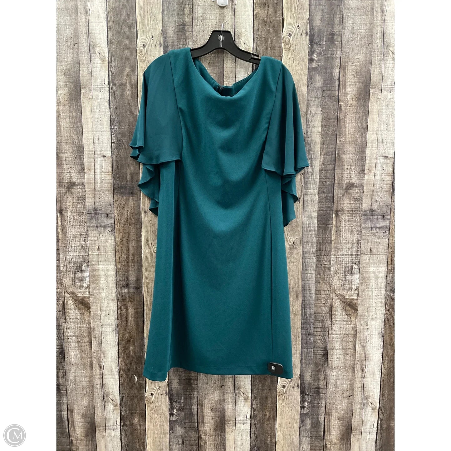 Dress Casual Short By Dkny In Green, Size: L