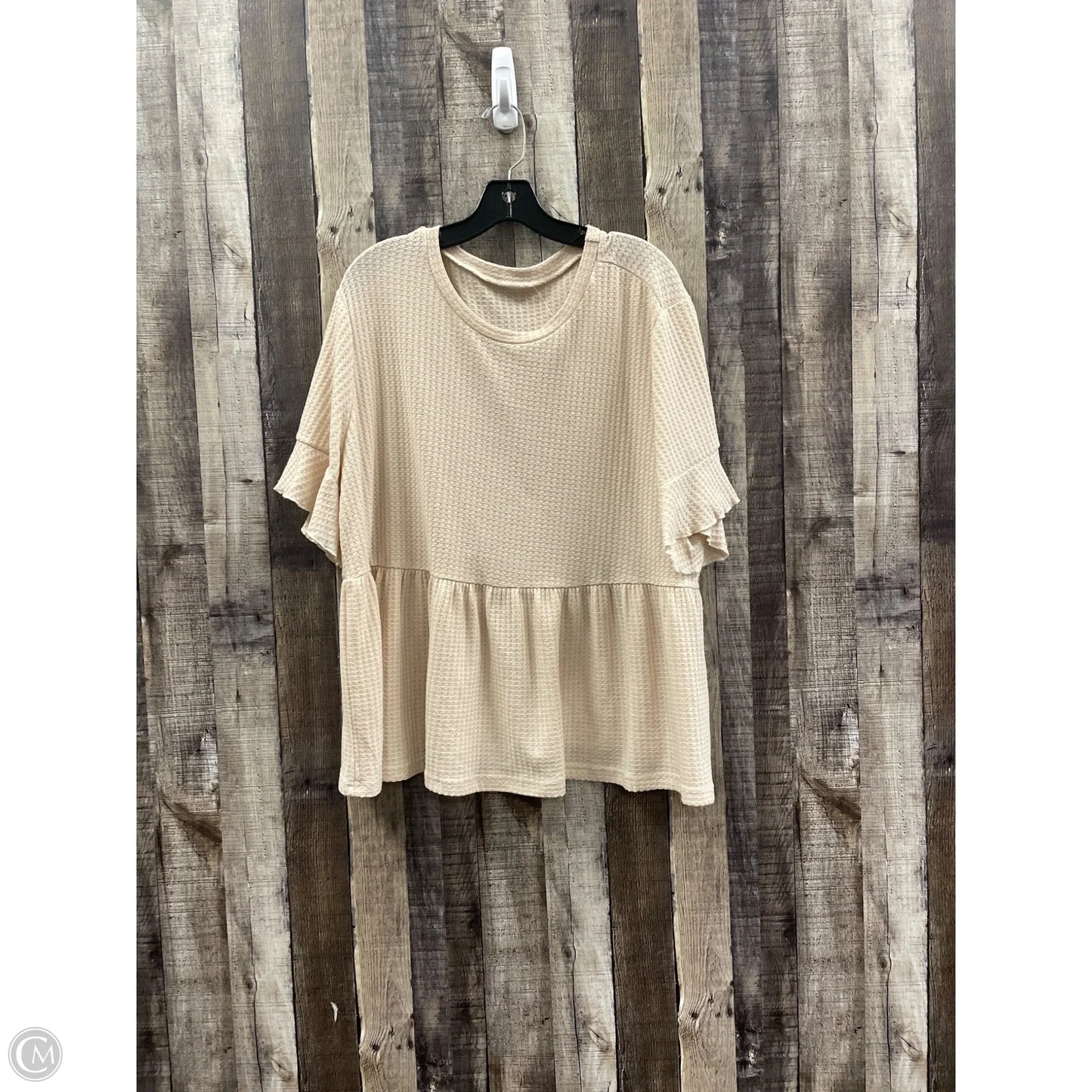 Top Short Sleeve By Shein In Cream, Size: 3x