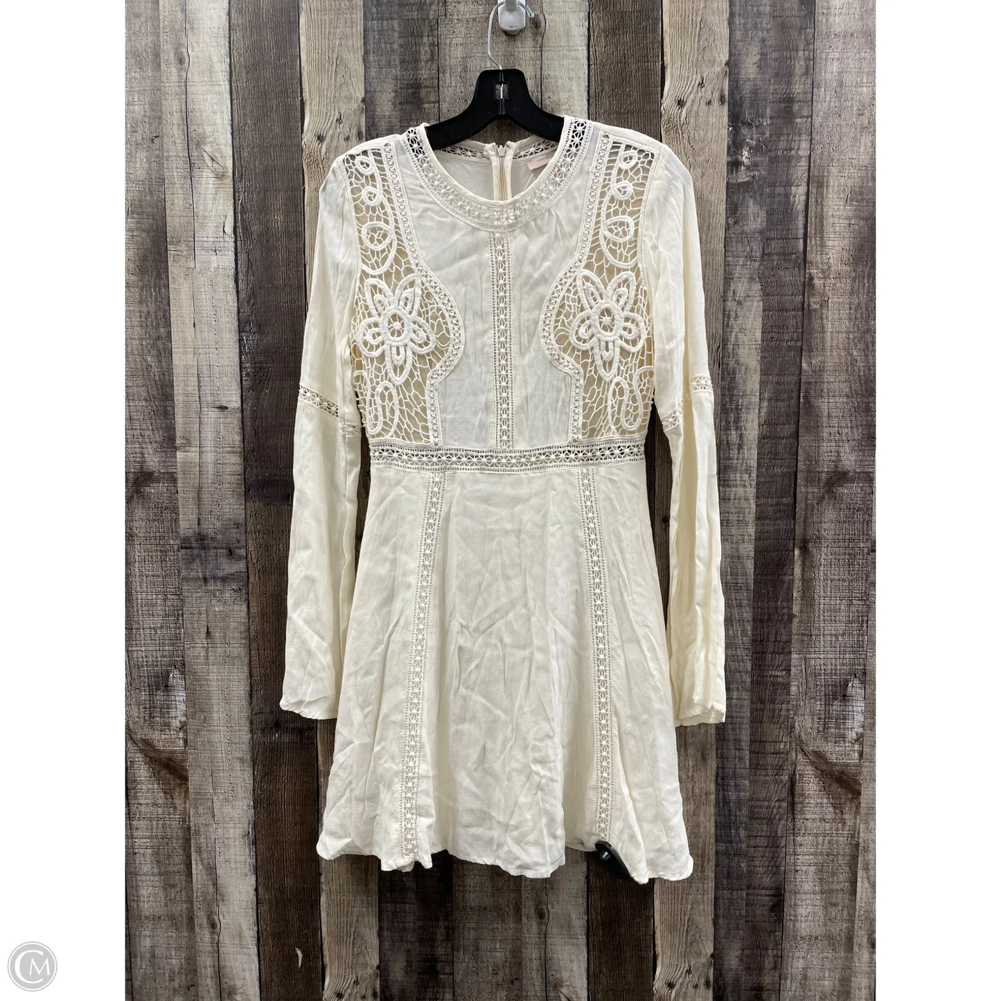 Dress Casual Short By Forever 21 In Cream, Size: M
