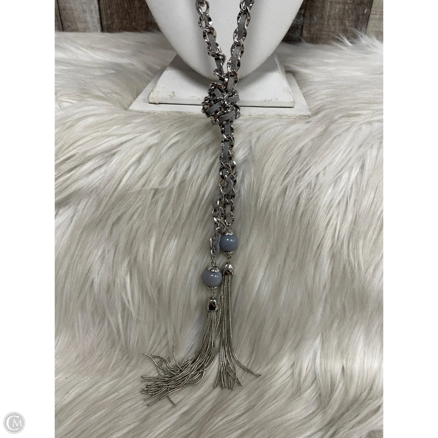 Necklace Lariat & Y-drop By White House Black Market