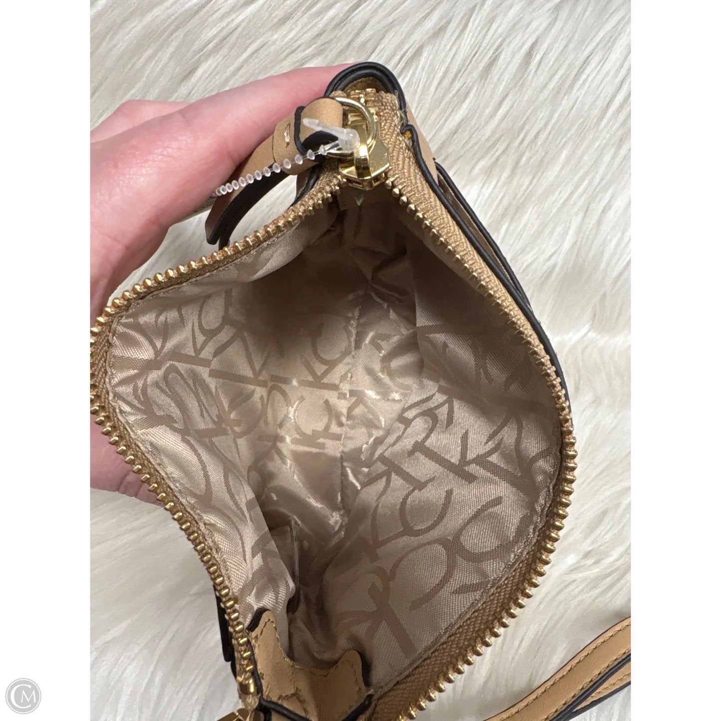 Wristlet By Calvin Klein, Size: Small