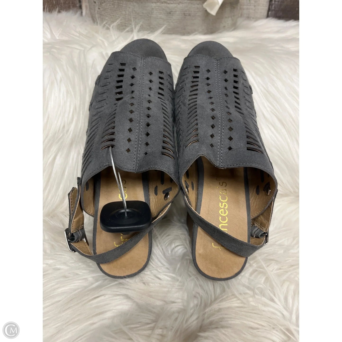 Shoes Heels Block By Francesca's In Grey, Size: 7