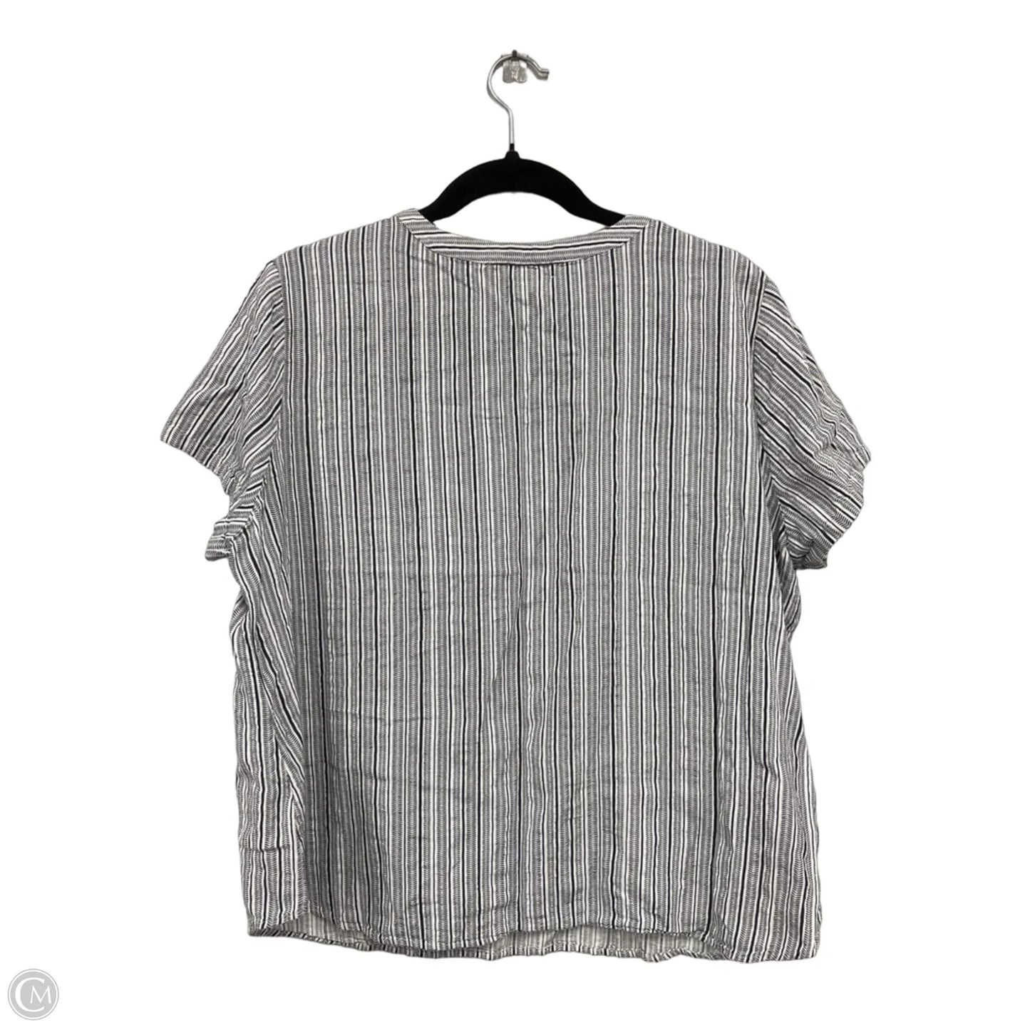 Top Short Sleeve By Van Heusen In Black & White, Size: Xl
