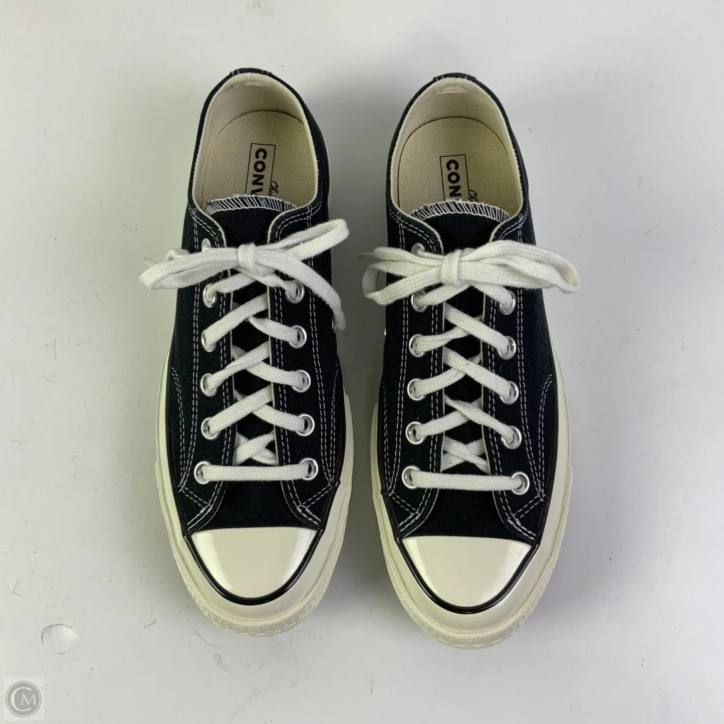 Shoes Sneakers By Converse In Black & White, Size: 9