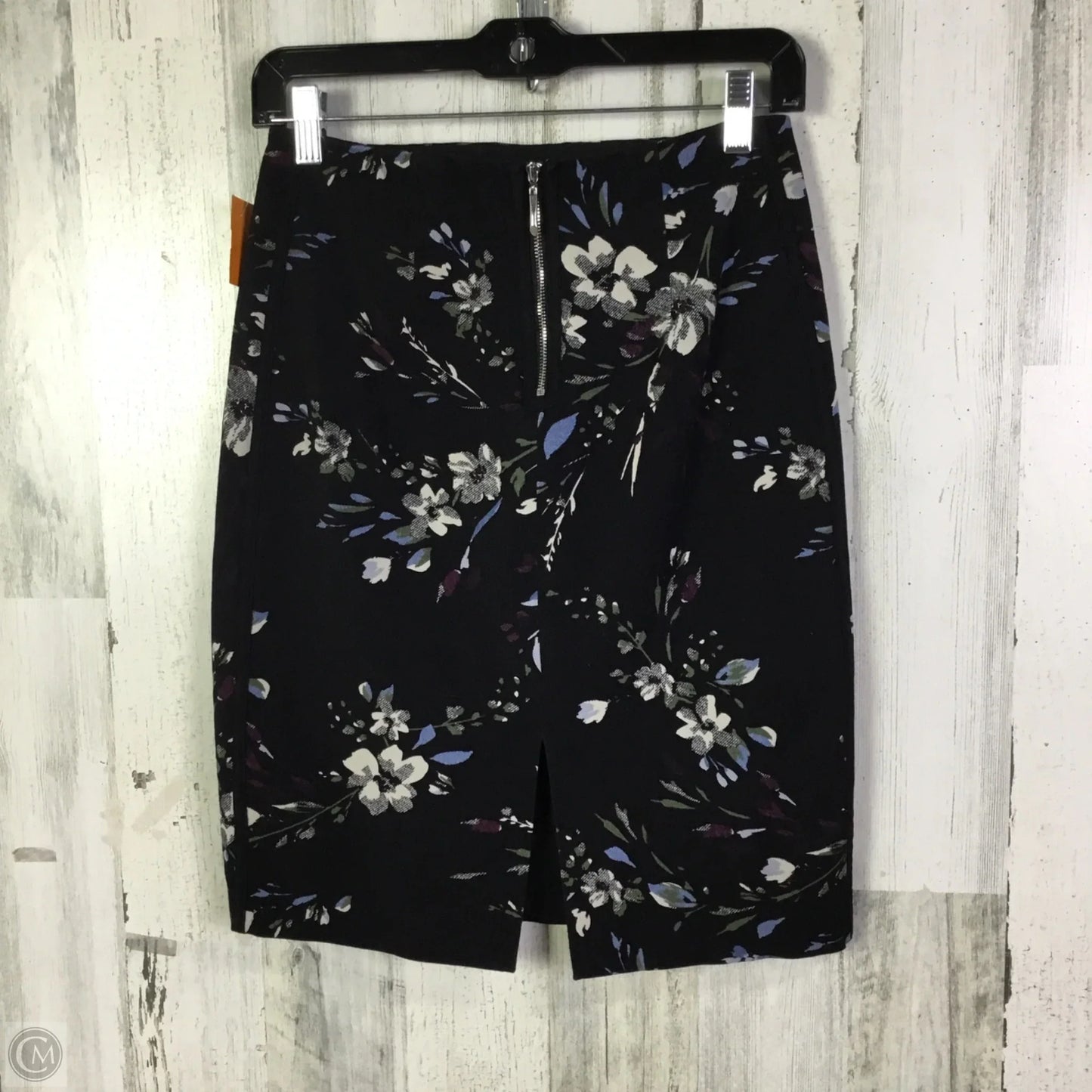 Skirt Mini & Short By White House Black Market In Black, Size: 2