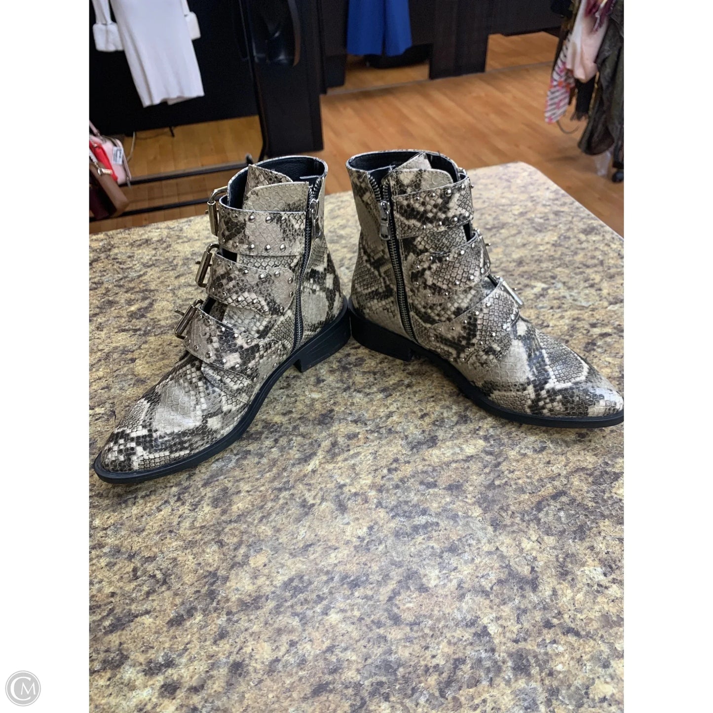 Boots Ankle Flats By Steve Madden In Snakeskin Print, Size: 6