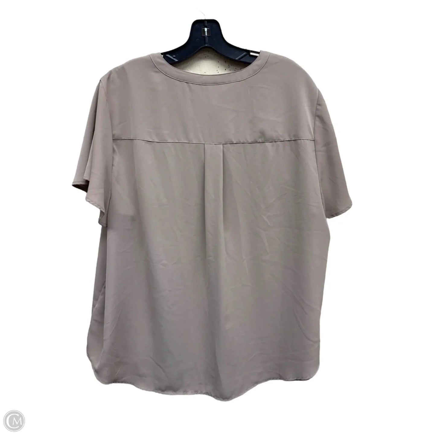 Top Short Sleeve By Torrid In Tan, Size: 2x