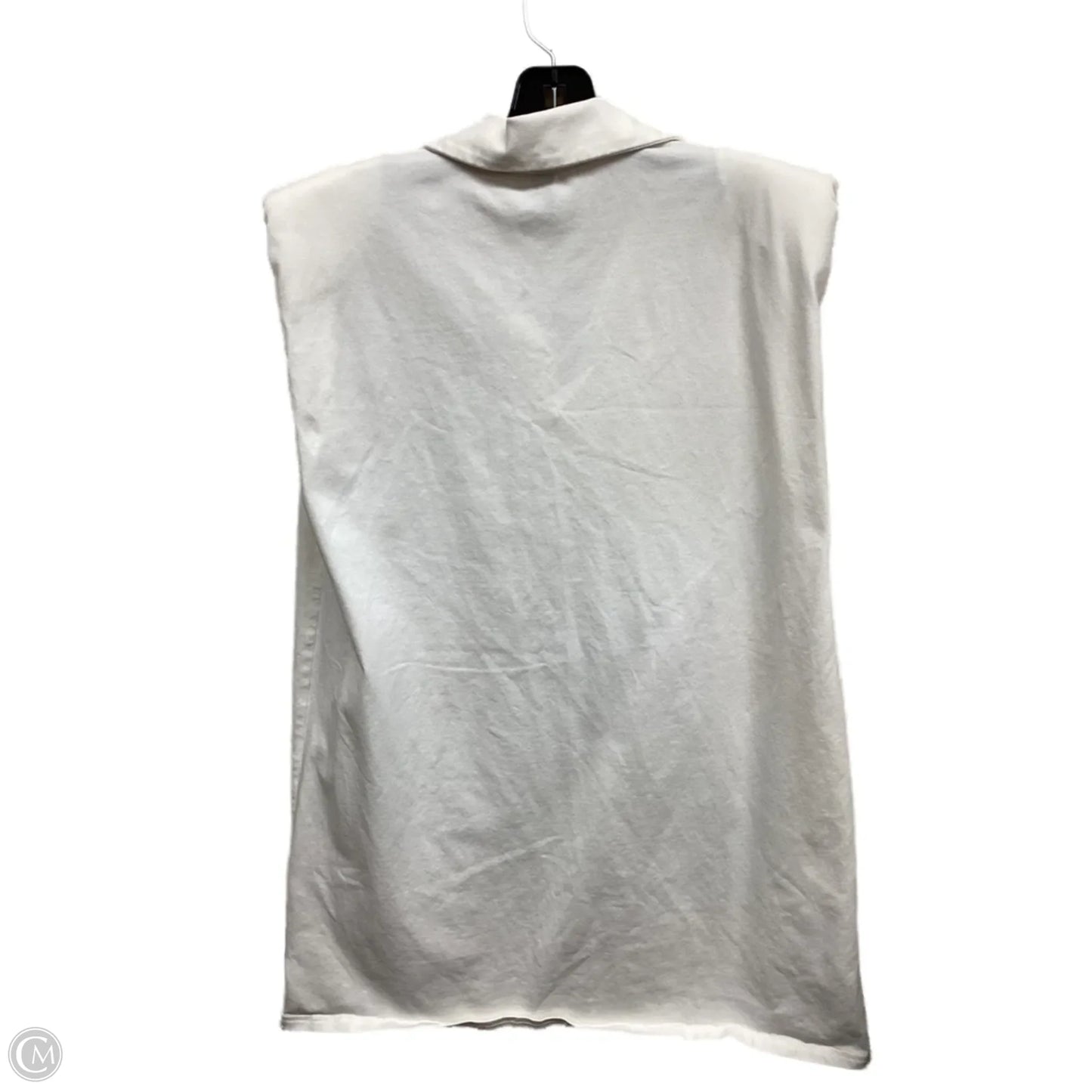 Dress Casual Short By Divided In White, Size: S