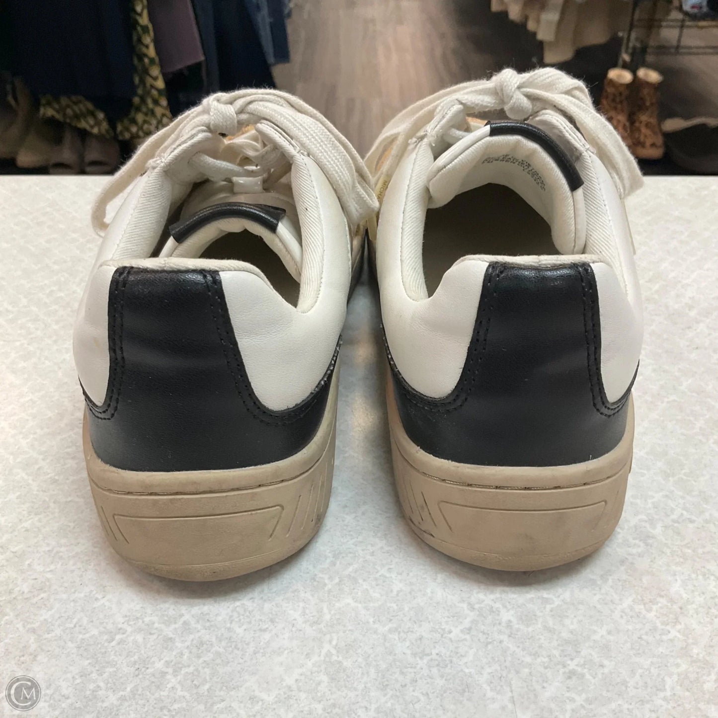 Shoes Designer By Michael Kors In White, Size: 7