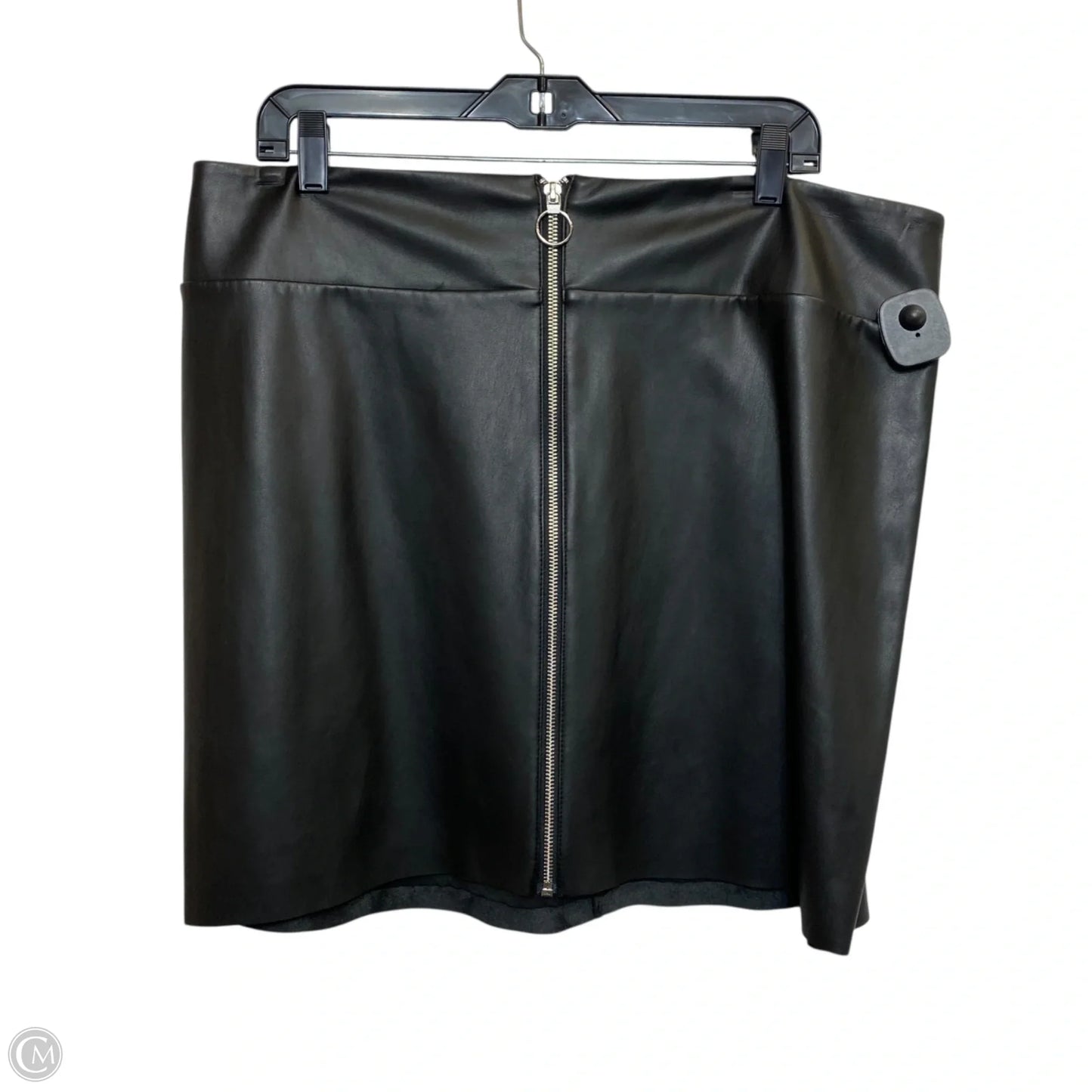 Skirt Mini & Short By Express In Black, Size: 1x