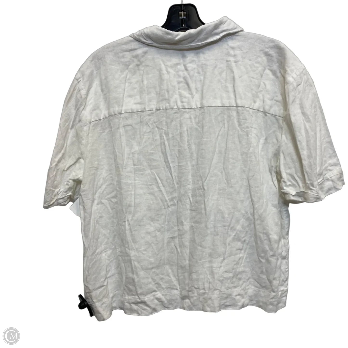 Top Short Sleeve By Clothes Mentor In White, Size: M