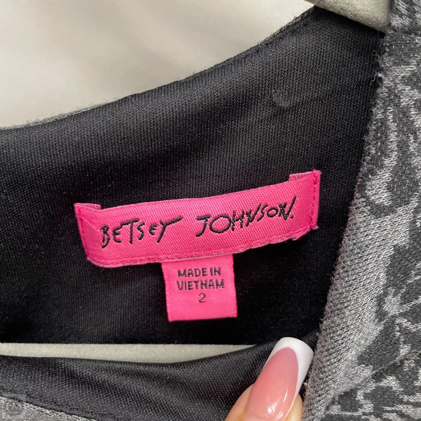 Dress Casual Short By Betsey Johnson In Black & Grey, Size: 2