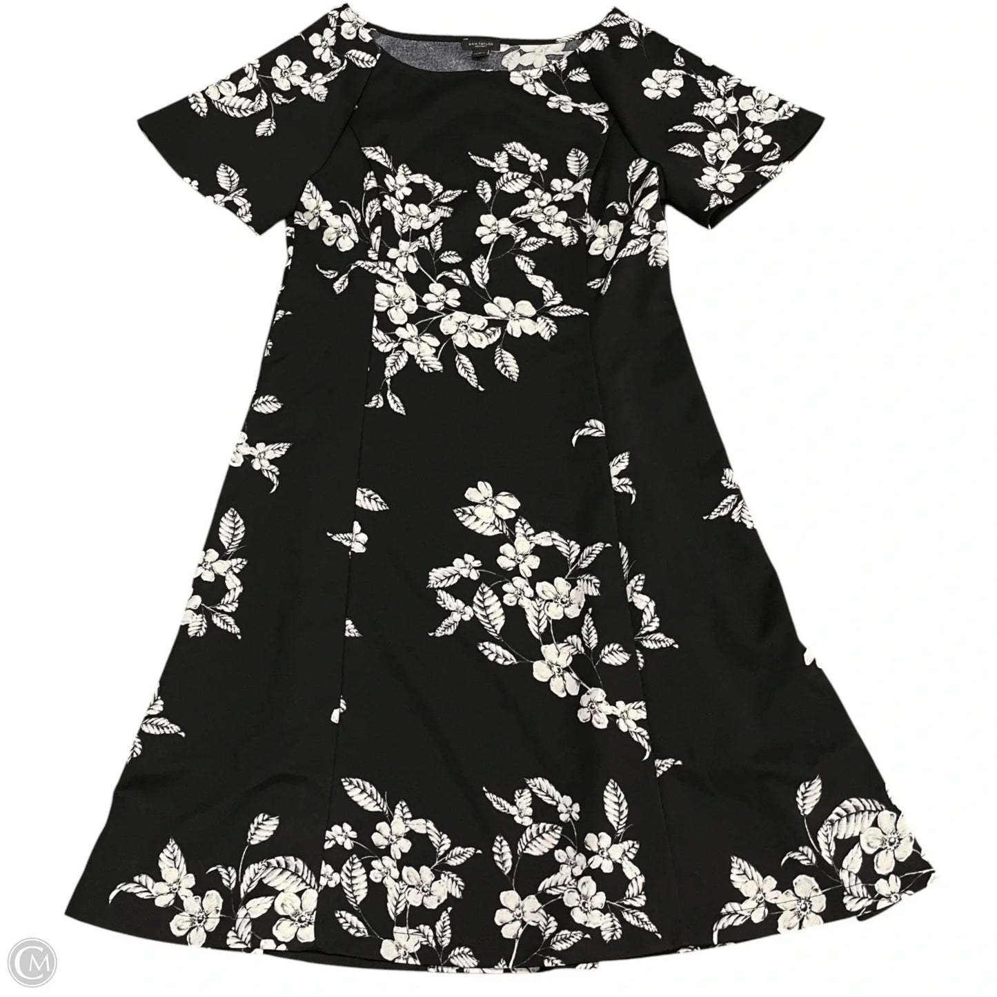 Dress Casual Short By Ann Taylor In Black & White, Size: S