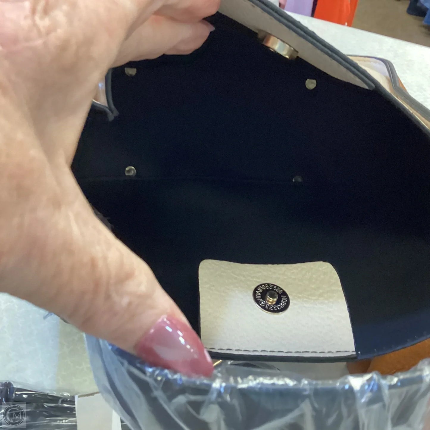 Handbag By Cato, Size: Medium