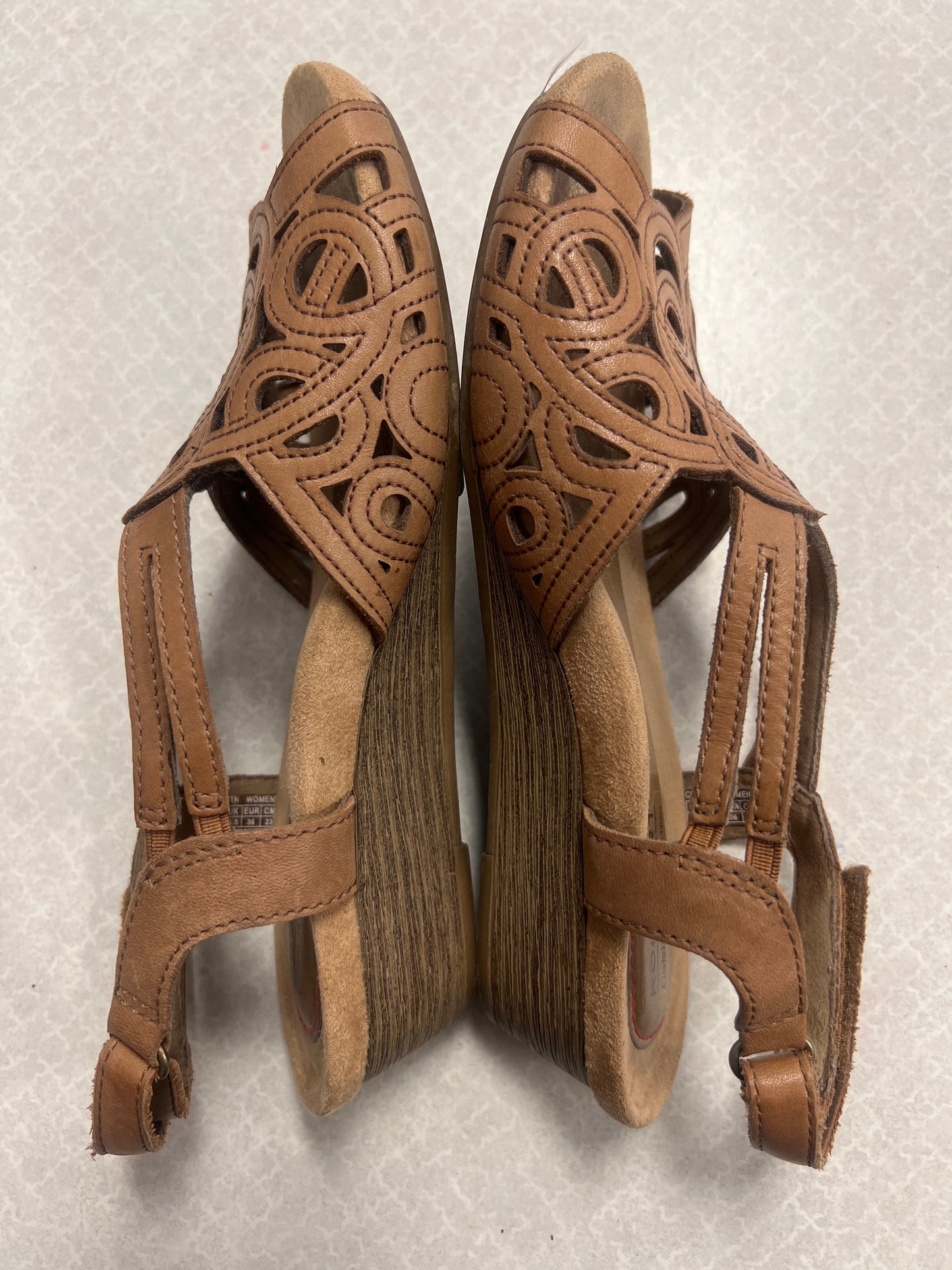 Shoes Heels Wedge By Rockport Size: 6