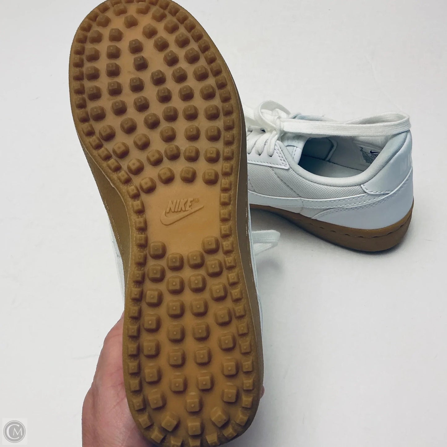 Shoes Sneakers By Nike In White, Size: 6