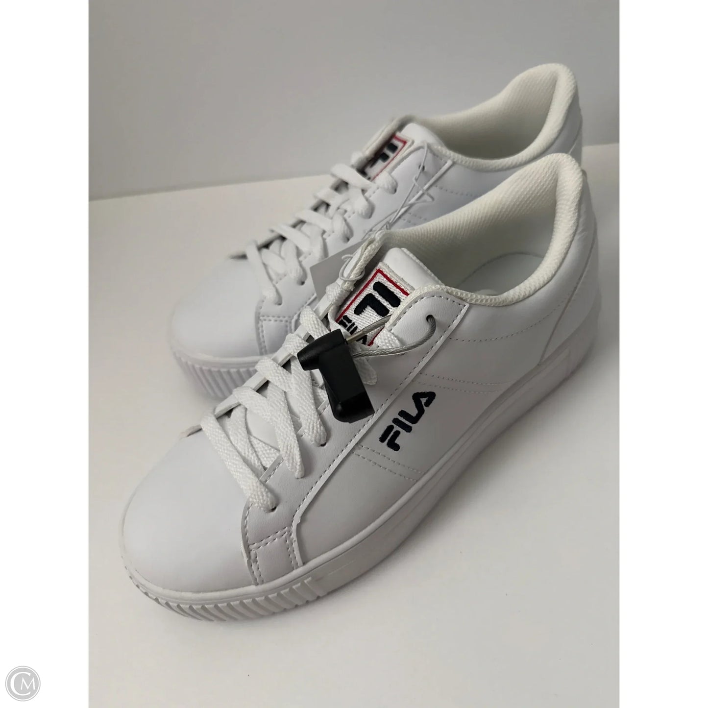 Shoes Sneakers By Fila In White, Size: 9
