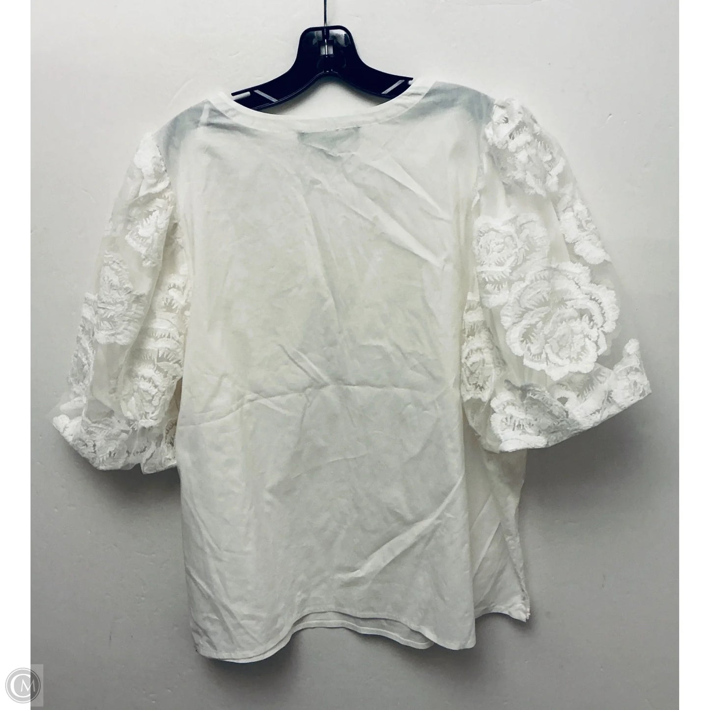 Top Short Sleeve By Marc New York In White, Size: 1x