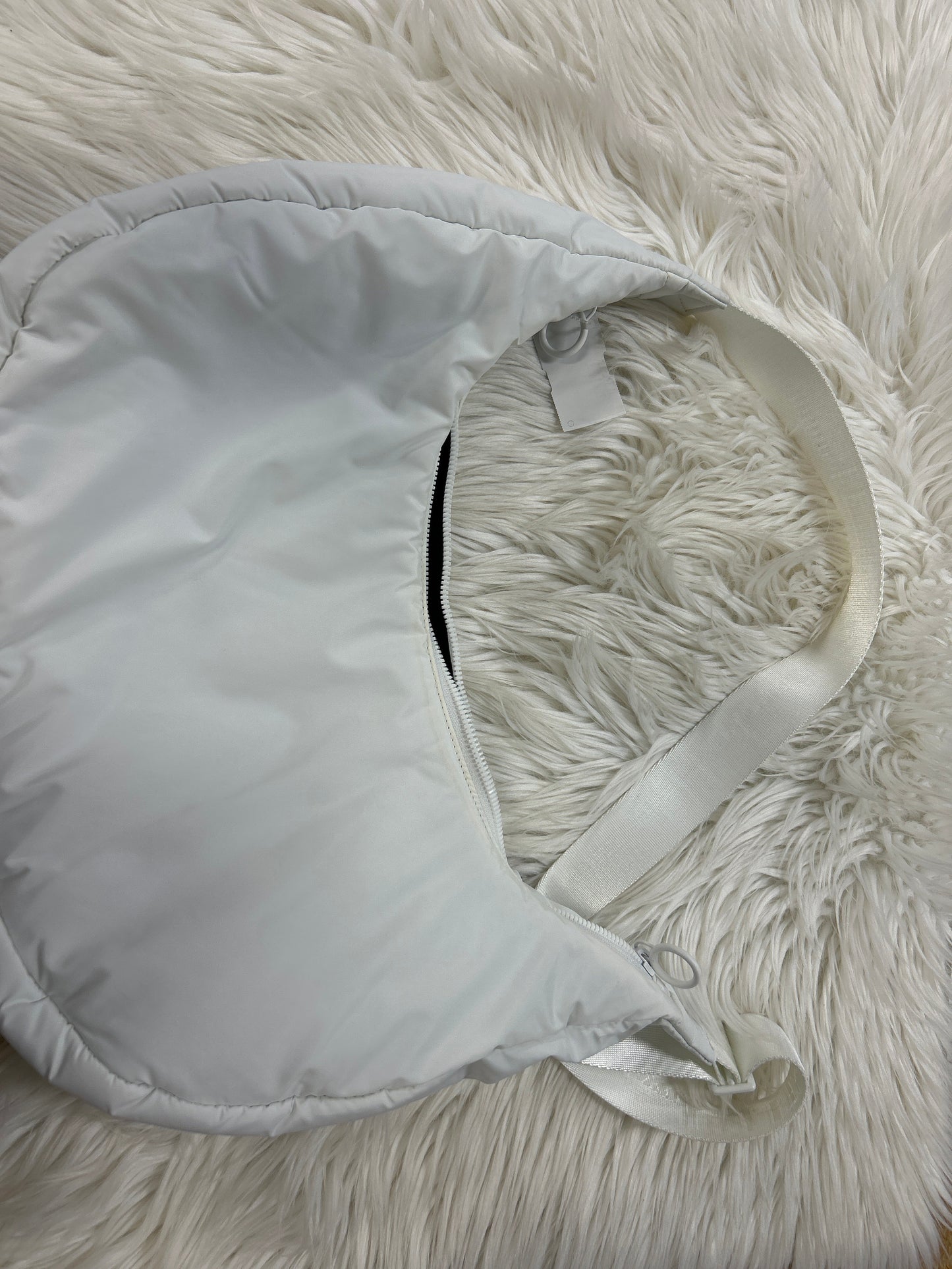 Crossbody By House Of Harlow In White, Size:Large