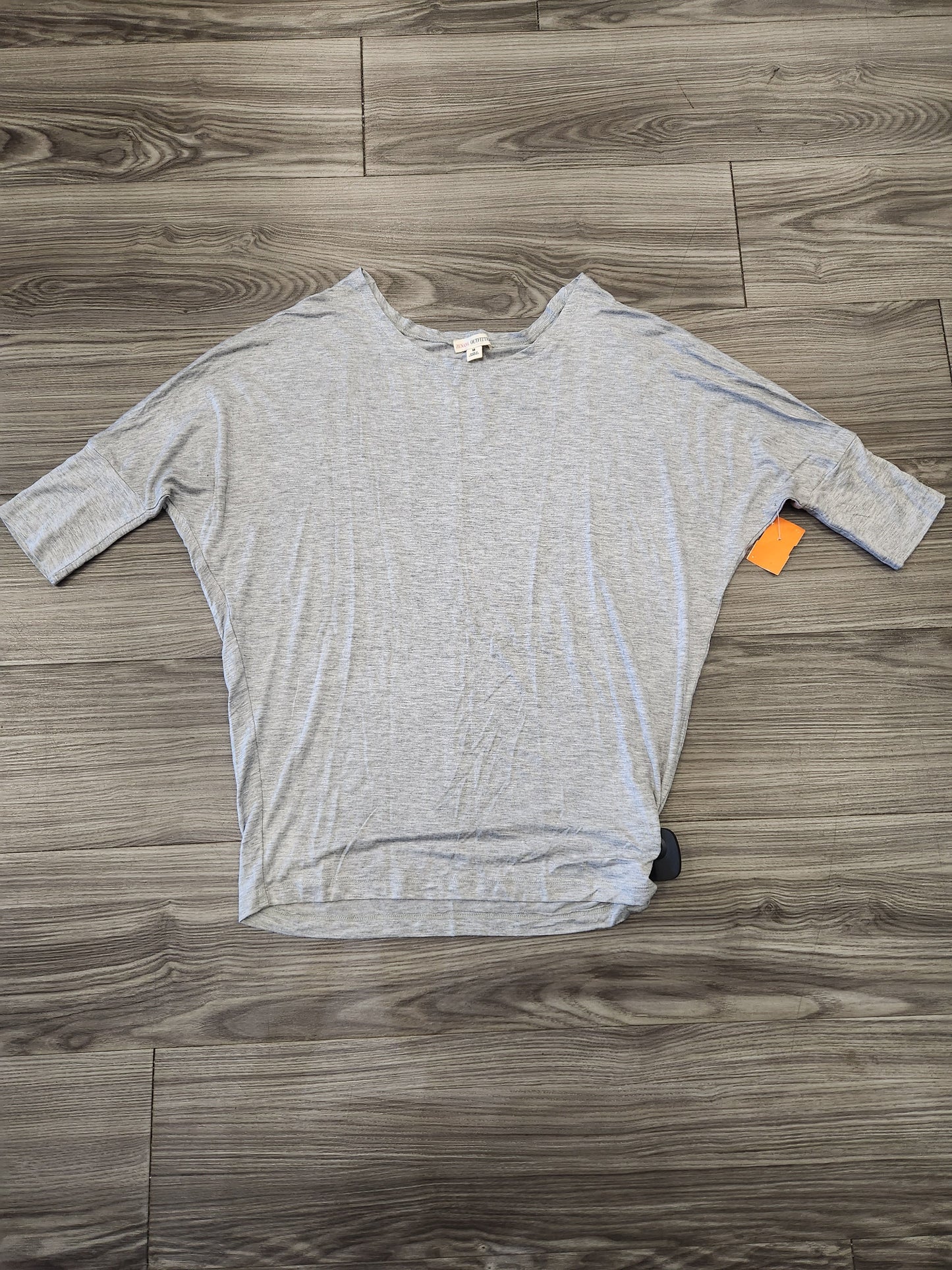 Top 3/4 Sleeve By Zenana Outfitters Size: M