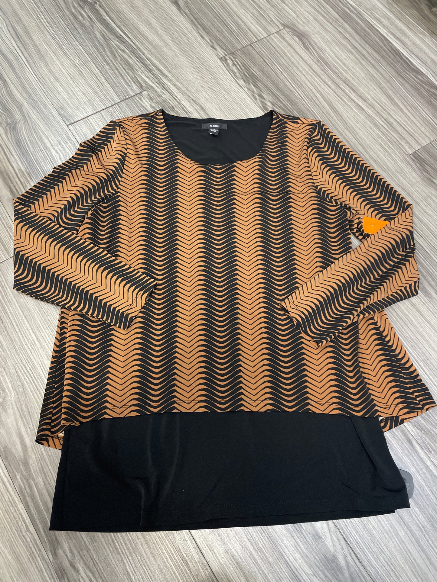 Top Long Sleeve By Alfani Size: L