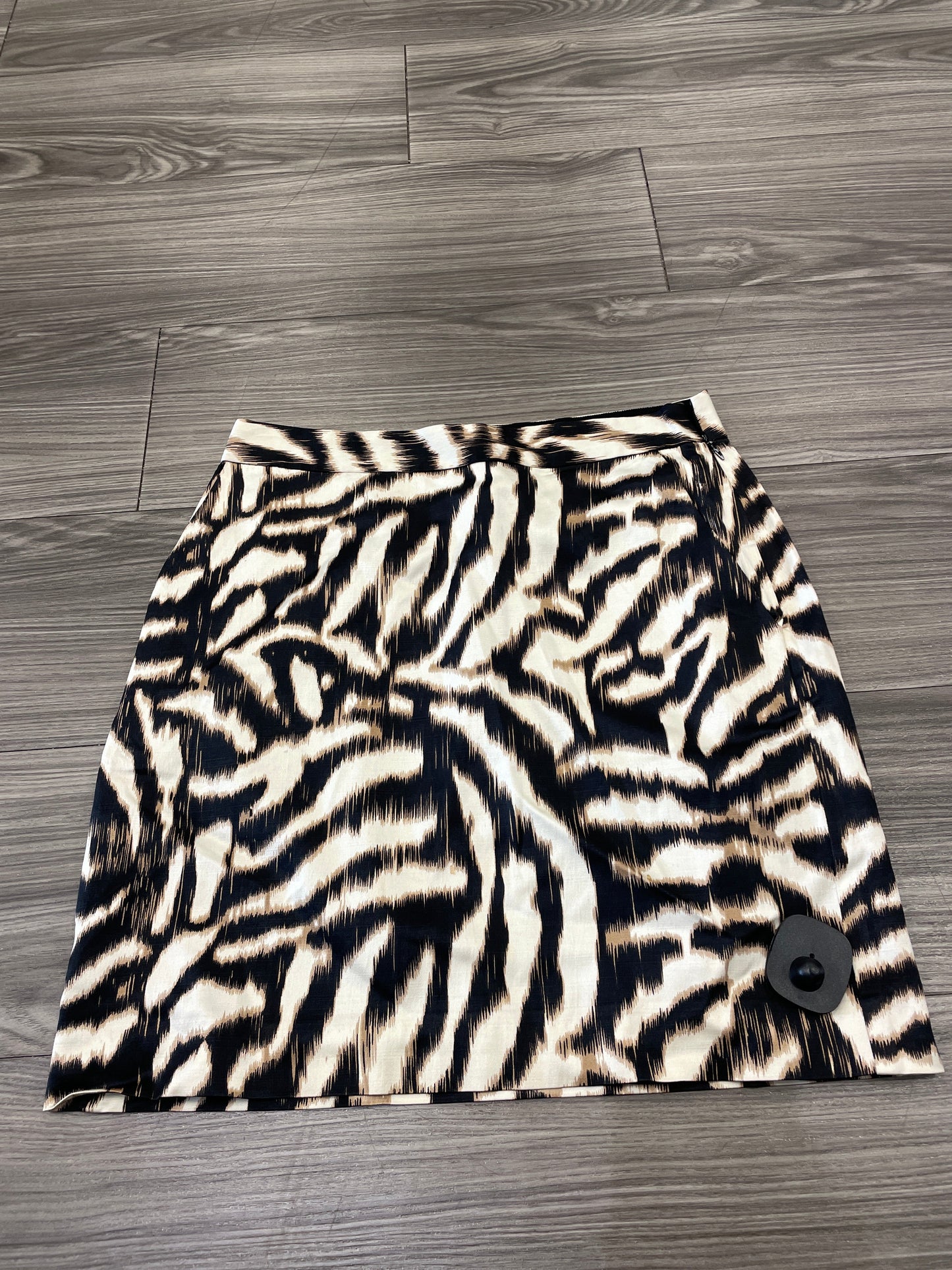 Skirt Midi By Ann Taylor Size: 0