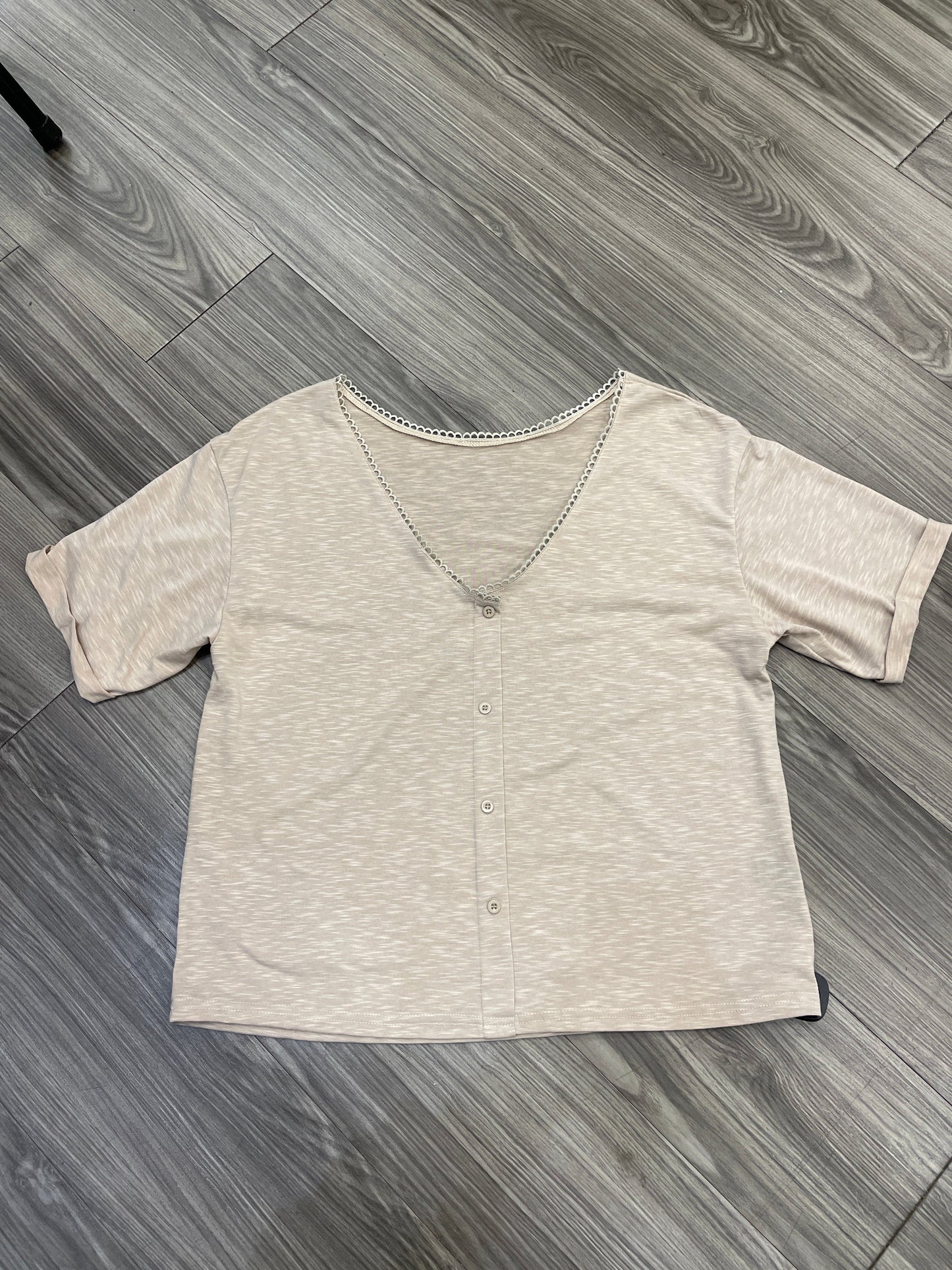 Blouse Short Sleeve By Clothes Mentor Size: L