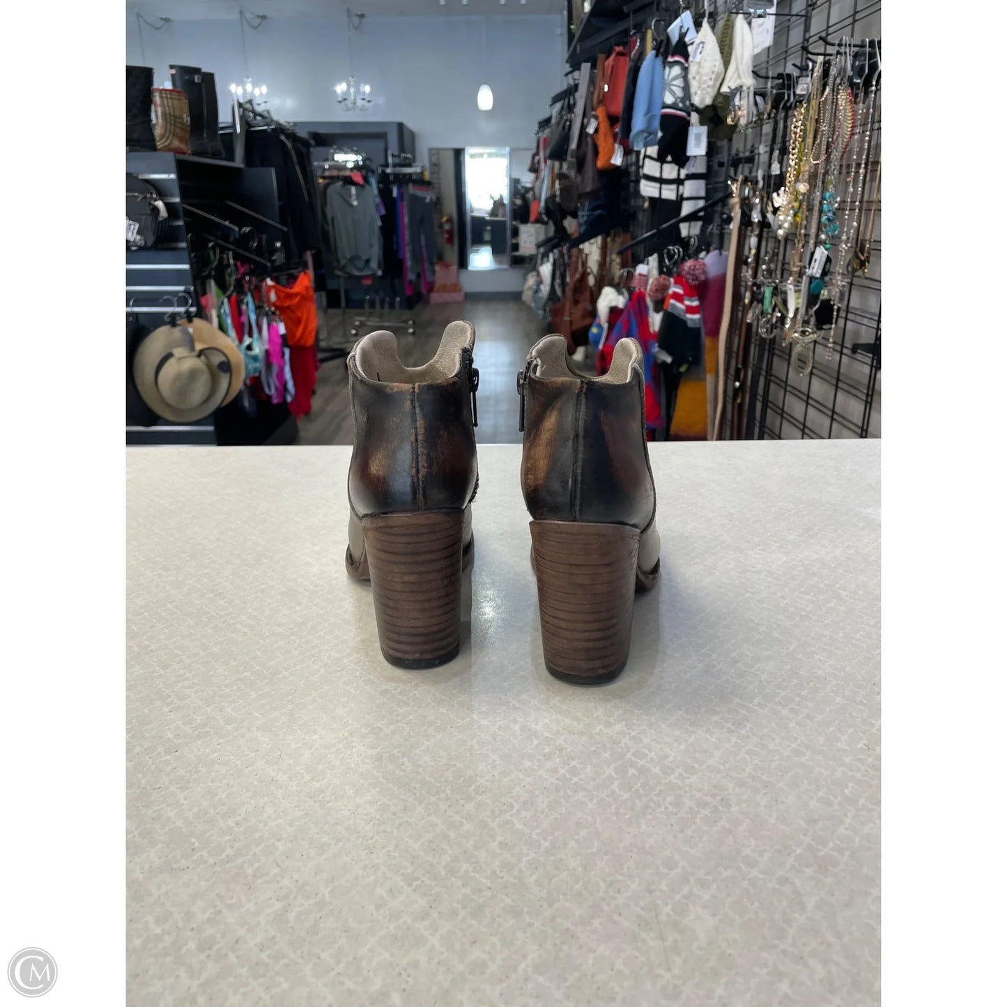 Shoes Heels Block By Freebird In Tan, Size: 6