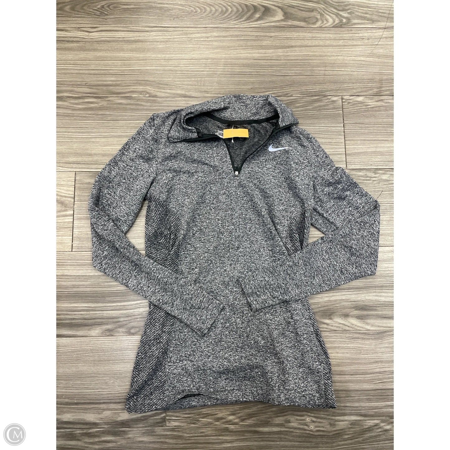 Athletic Top Long Sleeve Collar By Nike In Ivory, Size: M