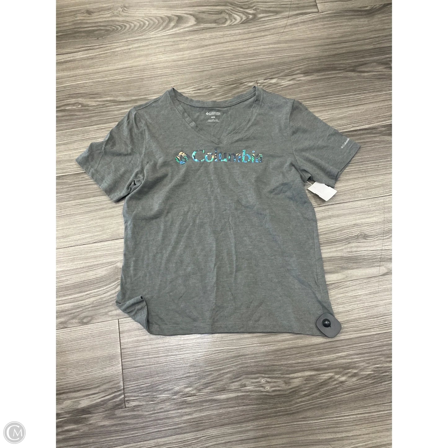 Top Short Sleeve By Columbia In Green, Size: M