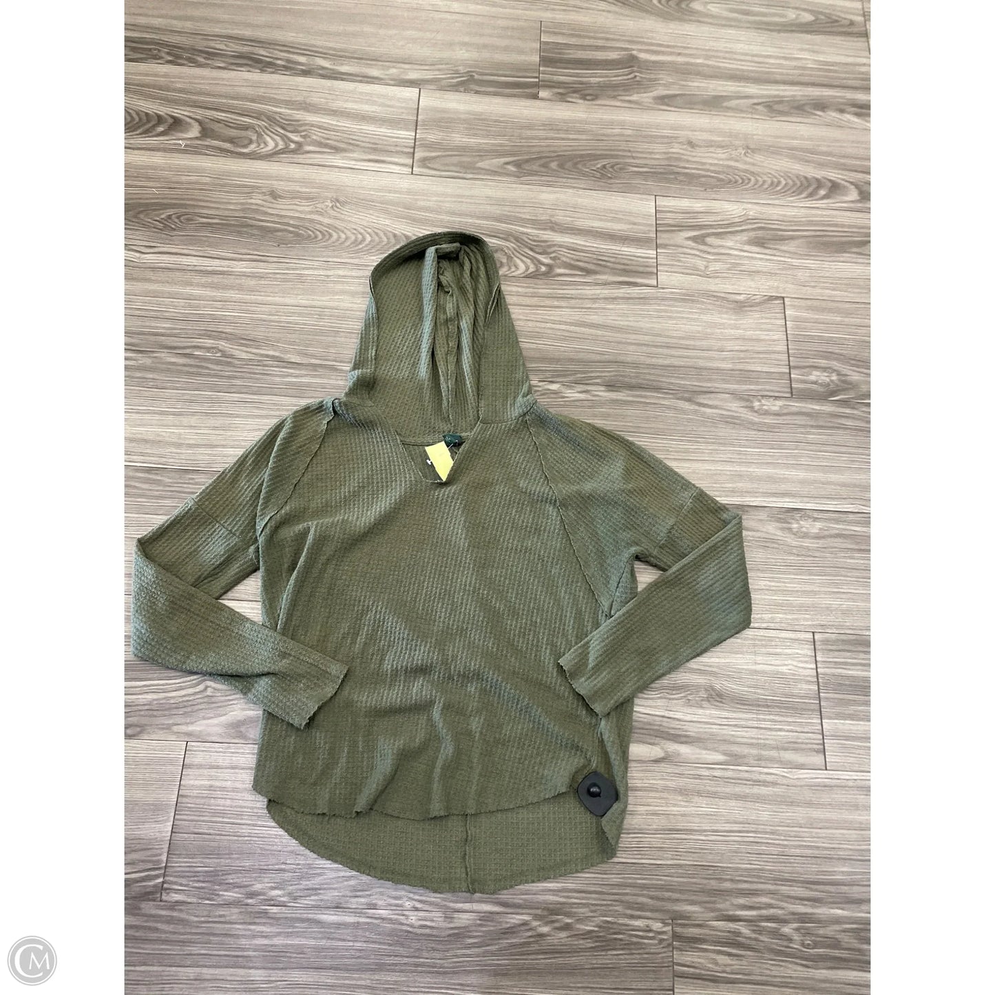 Top Long Sleeve By Wild Fable In Green, Size: M