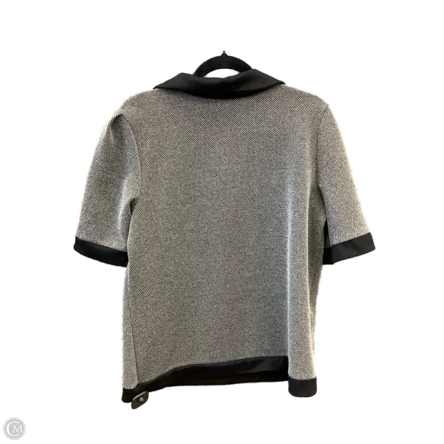 Top Short Sleeve By Liz Claiborne In Grey, Size: L