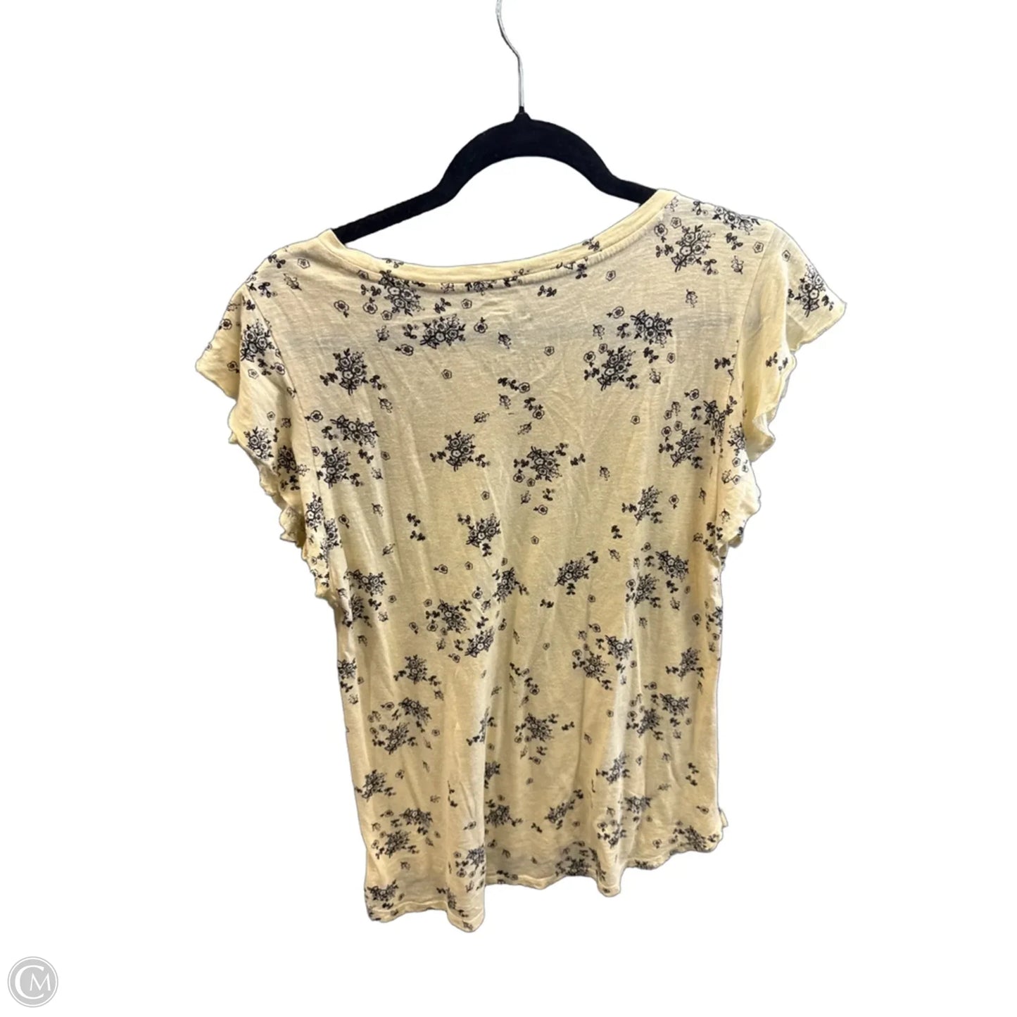 Top Short Sleeve By Maurices In Yellow, Size: M