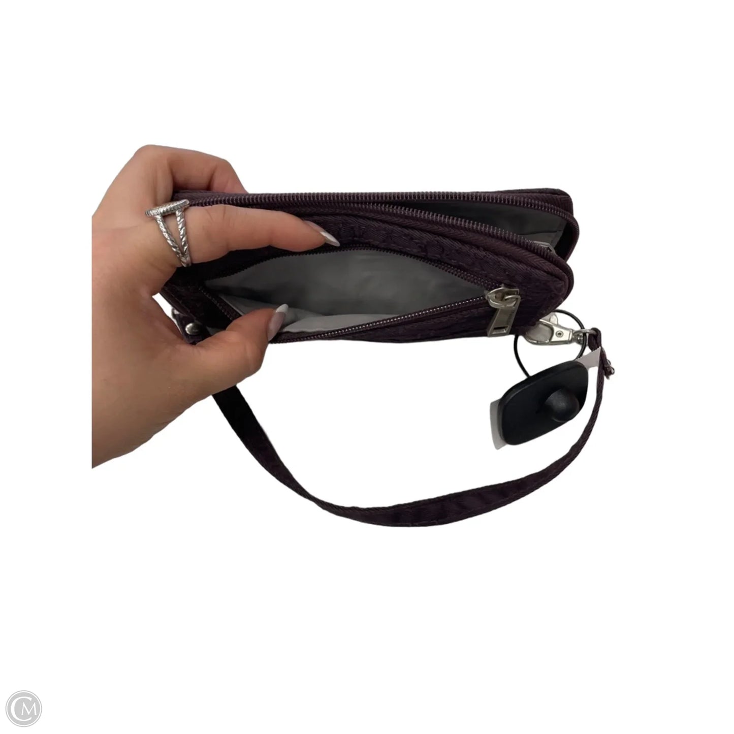 Wristlet By Clothes Mentor, Size: Medium