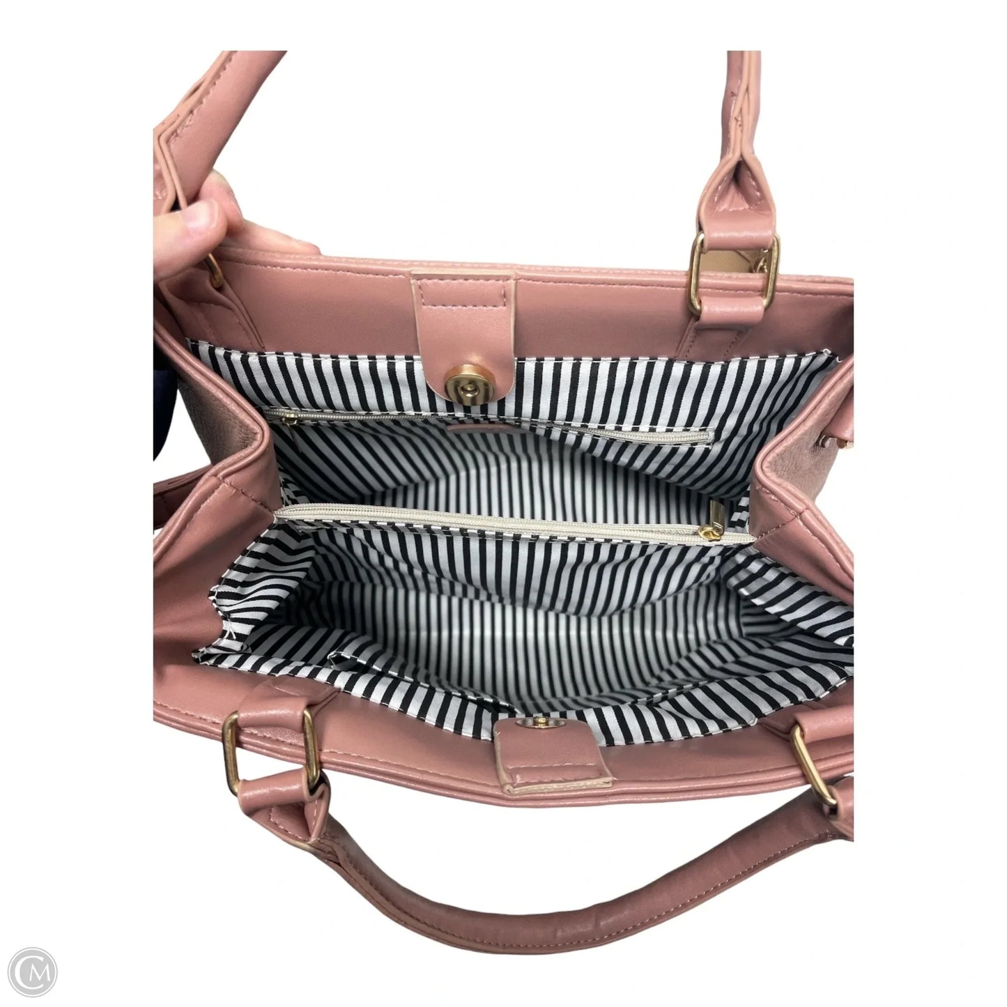 Handbag By Clothes Mentor, Size: Medium