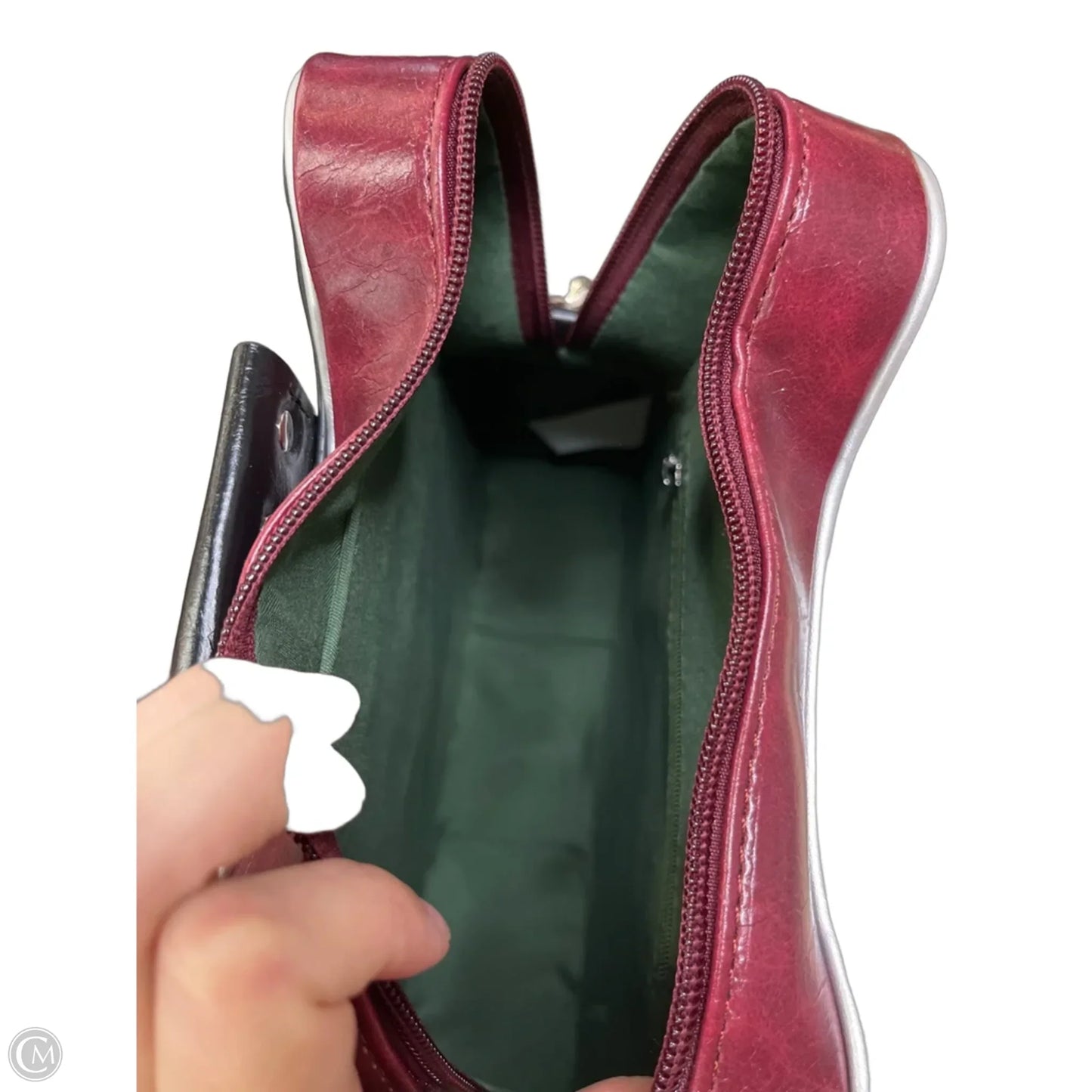 Crossbody By Clothes Mentor, Size: Large
