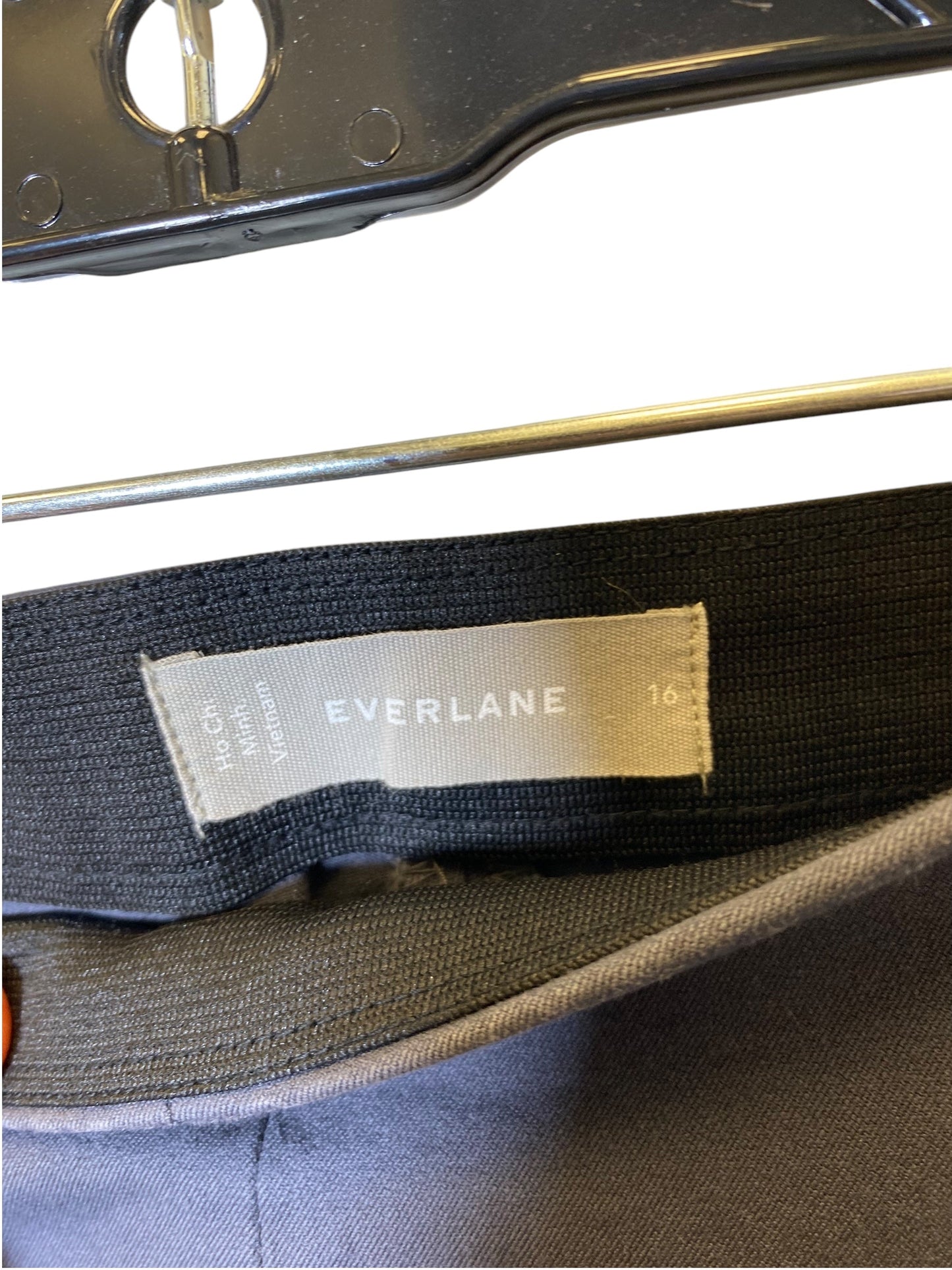 Pants Cropped By Everlane In Grey, Size: 16