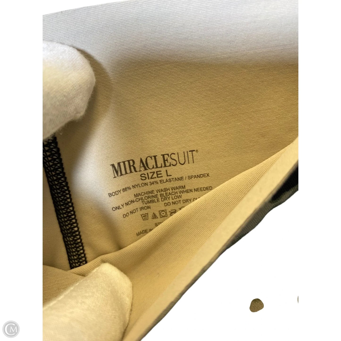 Athletic Leggings By Miraclesuit In Animal Print, Size: L