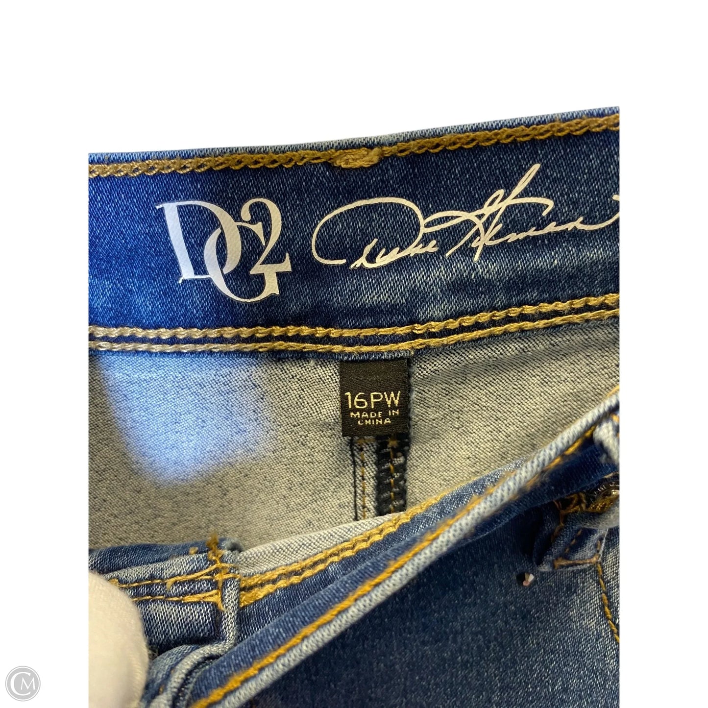 Capris By Clothes Mentor In Blue Denim, Size: 16