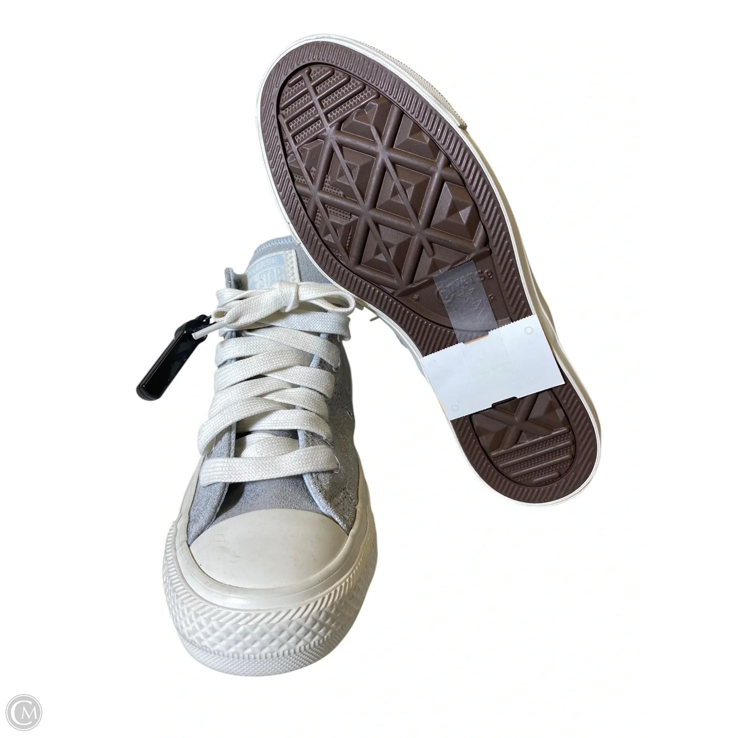 Shoes Sneakers By Converse In Silver & White, Size: 5.5