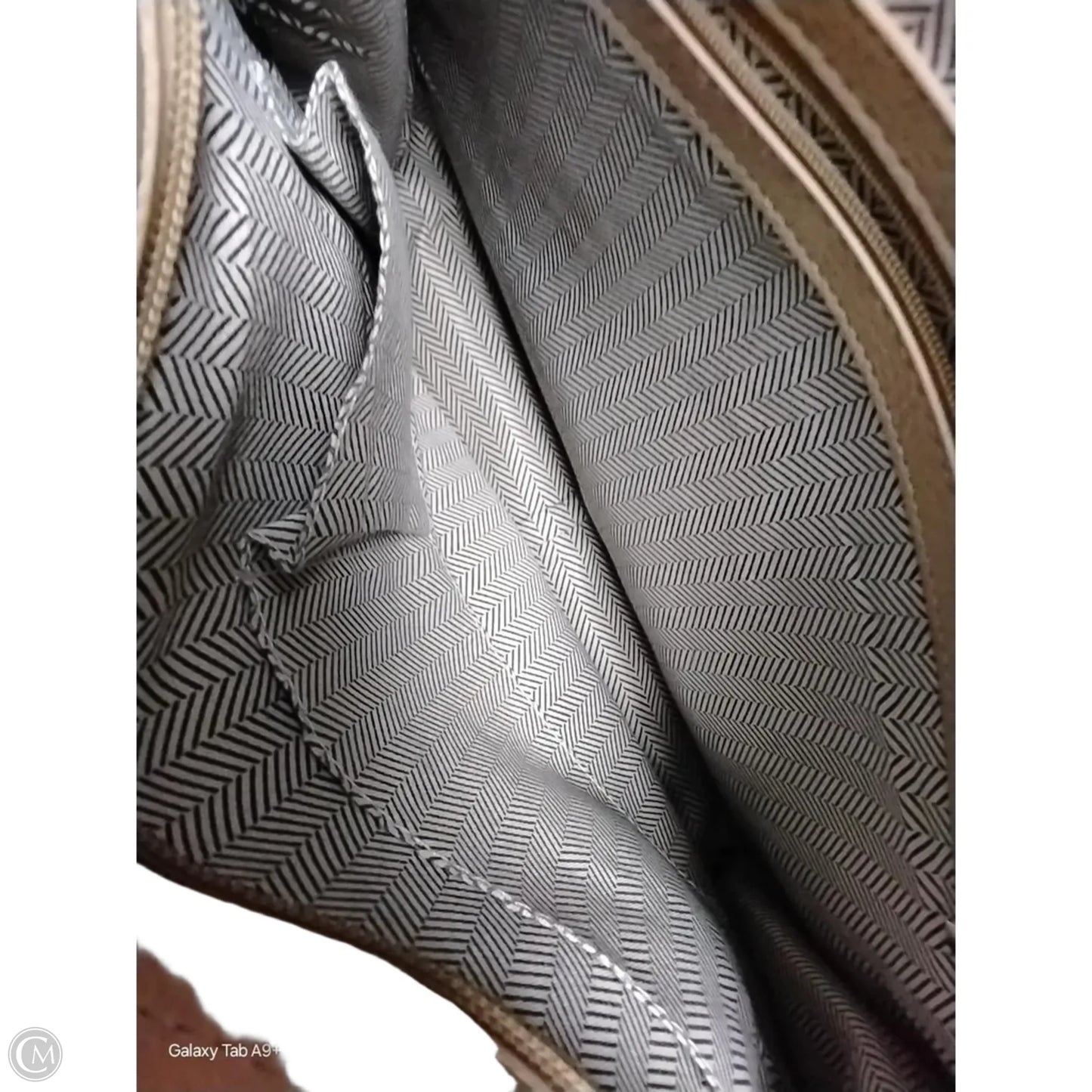 Crossbody By Clothes Mentor, Size: Medium