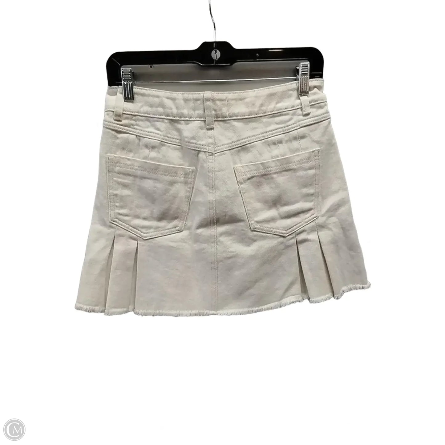 Skirt Mini & Short By Clothes Mentor In White, Size: 4